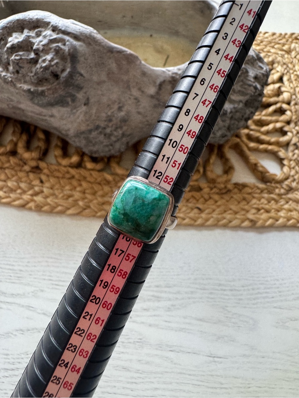 GREEN MALACHITE STERLING SILVER RING - Picture 10 of 10